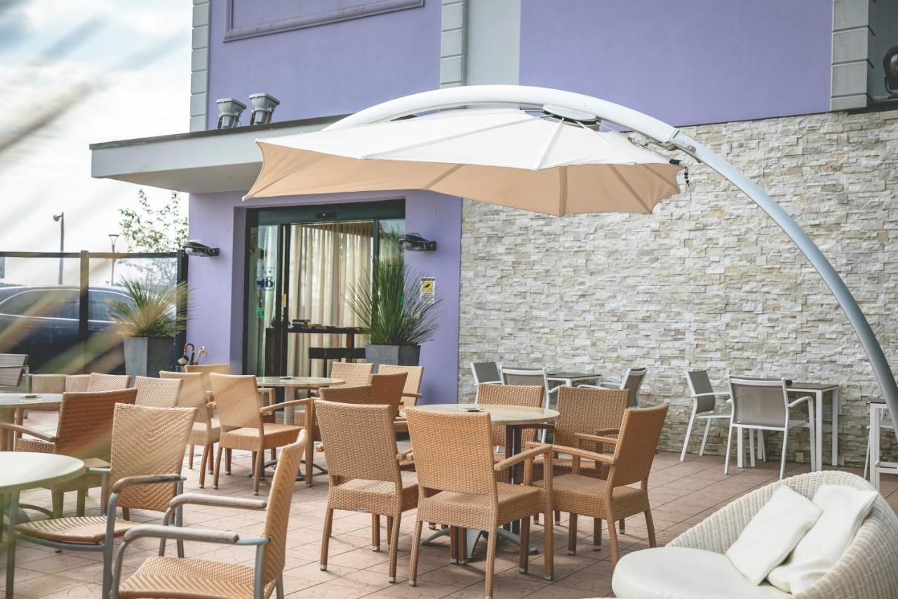 Hotel Baya - In Centro, Sul Mare Milano Marittima Eksteriør bilde