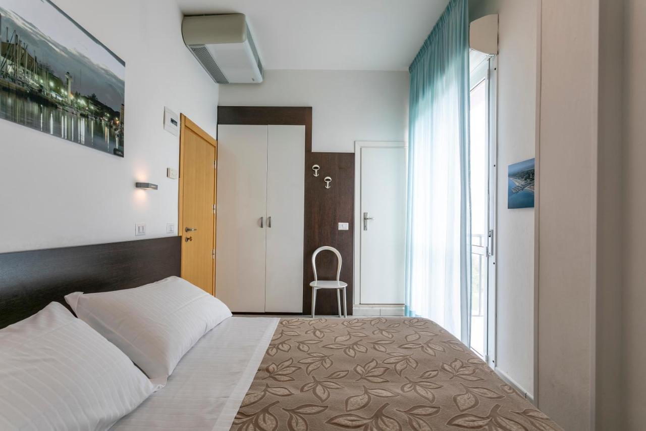 Hotel Baya - In Centro, Sul Mare Milano Marittima Eksteriør bilde
