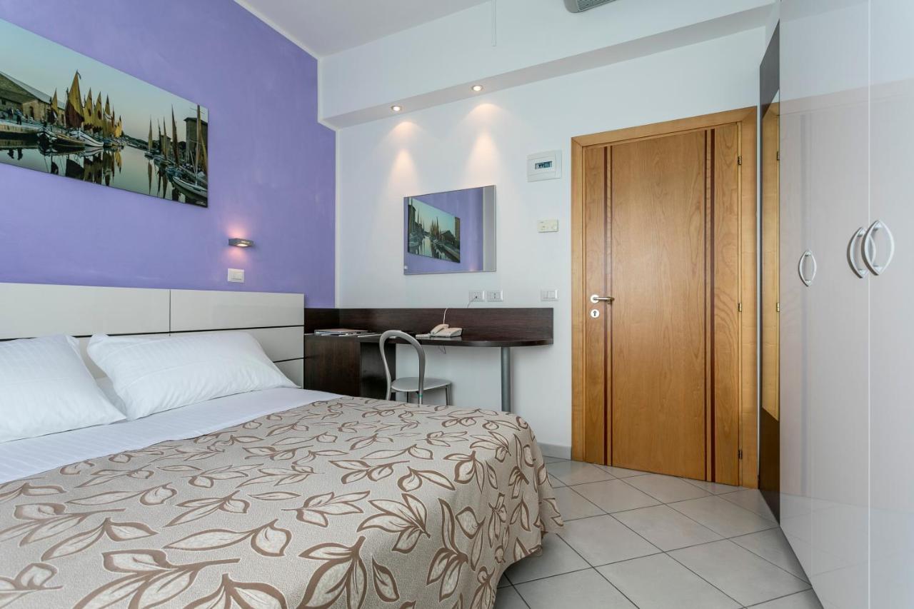 Hotel Baya - In Centro, Sul Mare Milano Marittima Eksteriør bilde