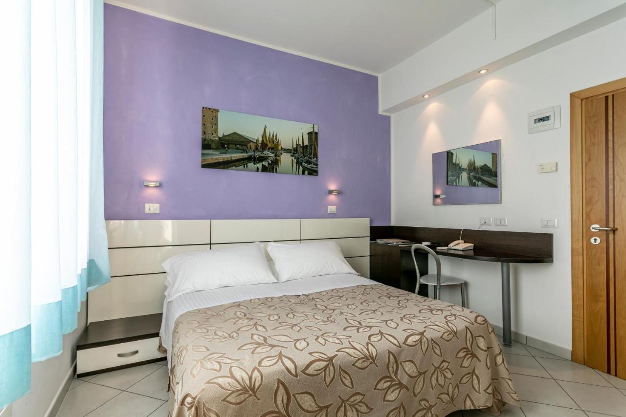 Hotel Baya - In Centro, Sul Mare Milano Marittima Eksteriør bilde