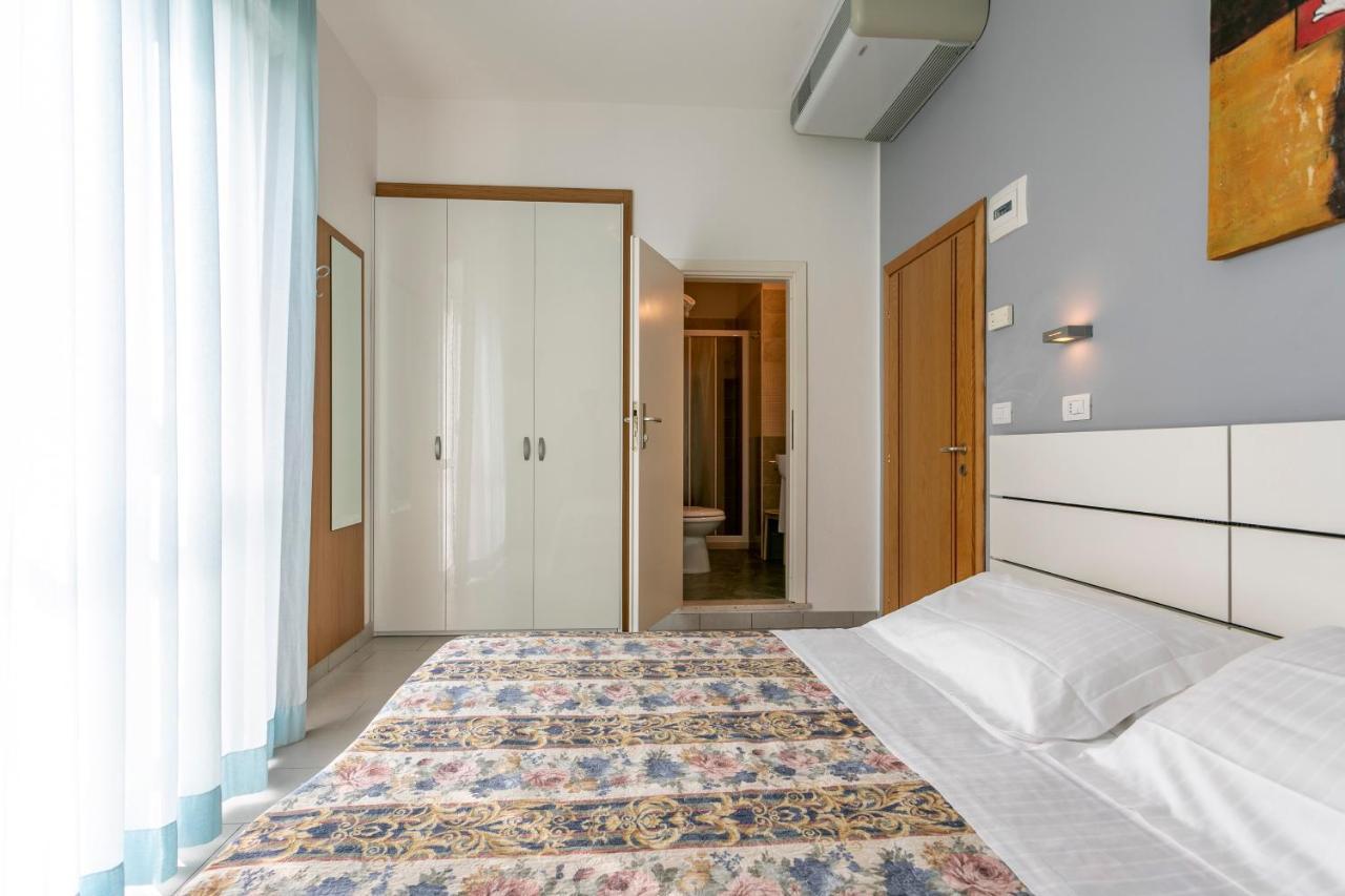 Hotel Baya - In Centro, Sul Mare Milano Marittima Eksteriør bilde
