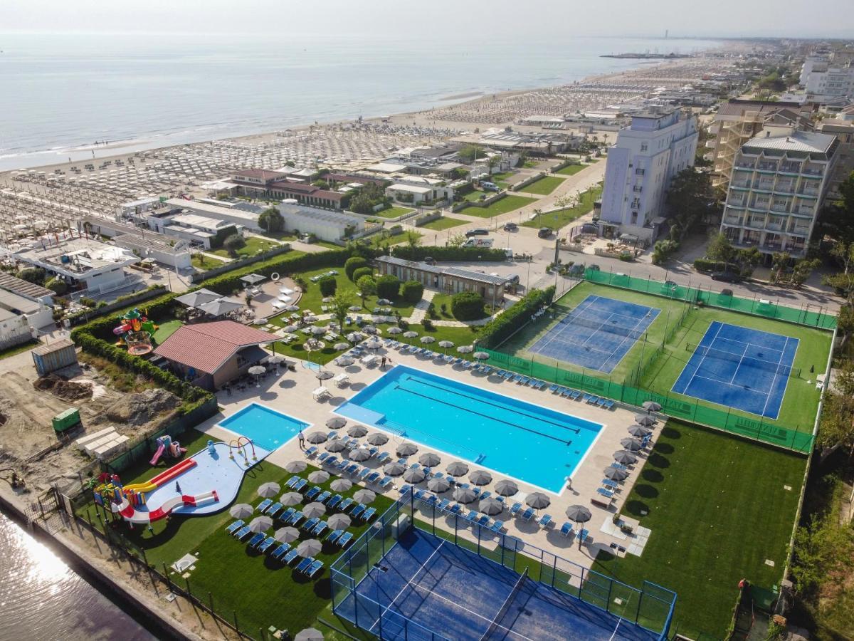 Hotel Baya - In Centro, Sul Mare Milano Marittima Eksteriør bilde