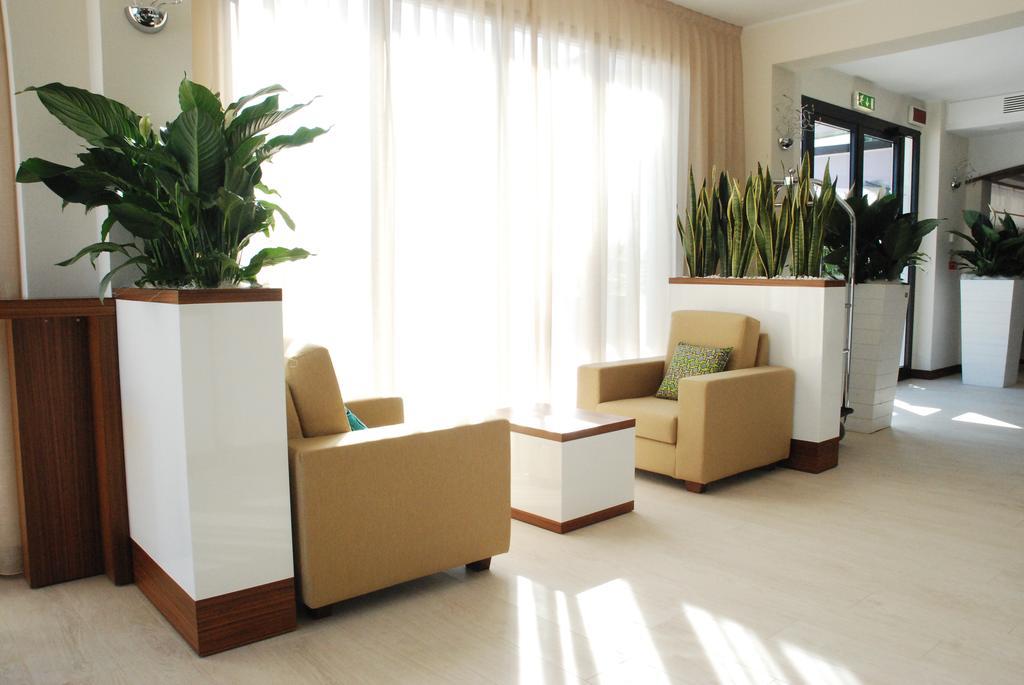 Hotel Baya - In Centro, Sul Mare Milano Marittima Eksteriør bilde